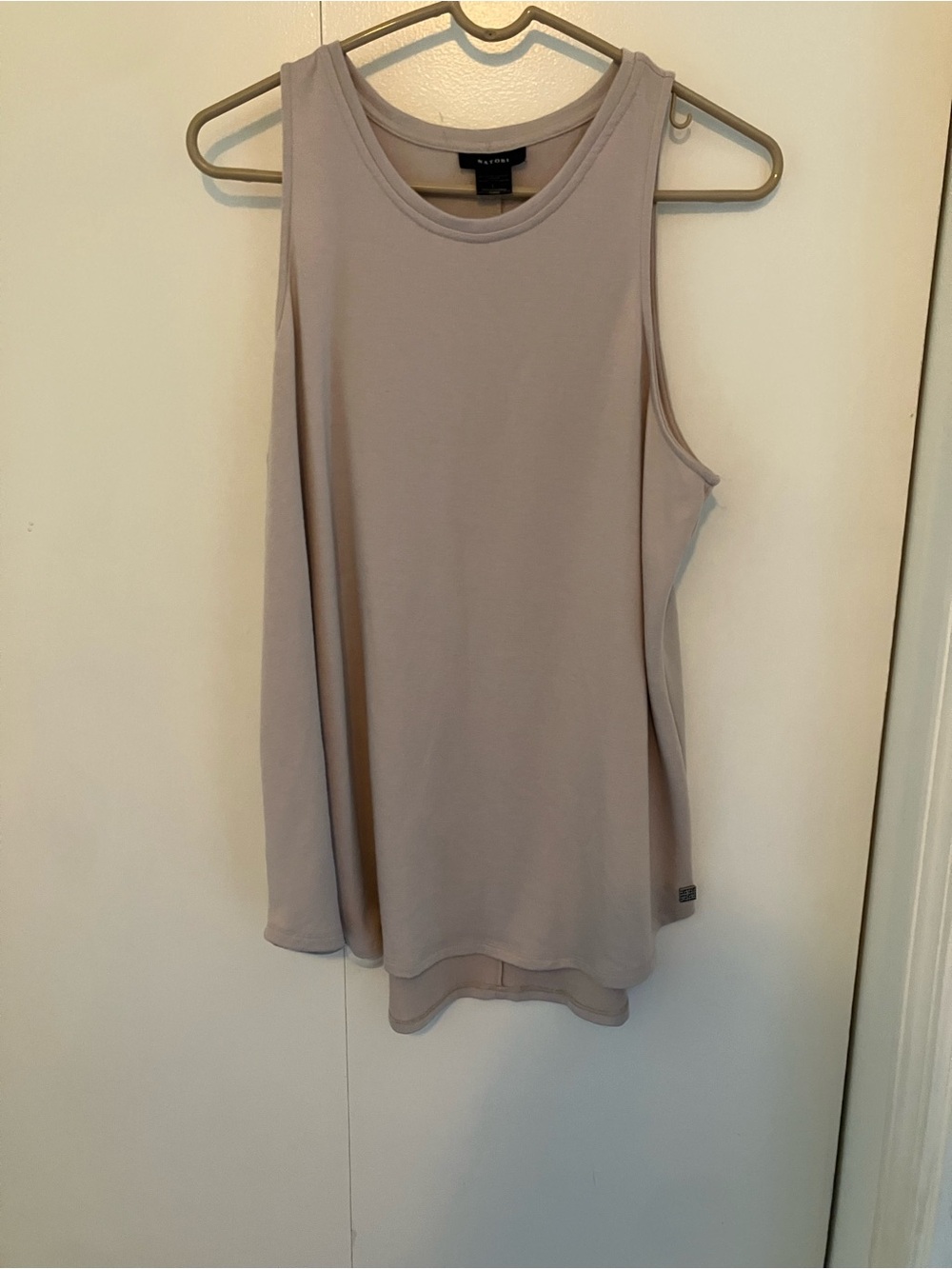 Natori Sleeveless Tank Top in Light Taupe